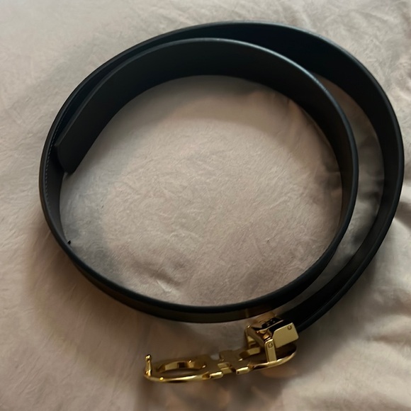 Ferrgamo belt - Picture 2 of 2